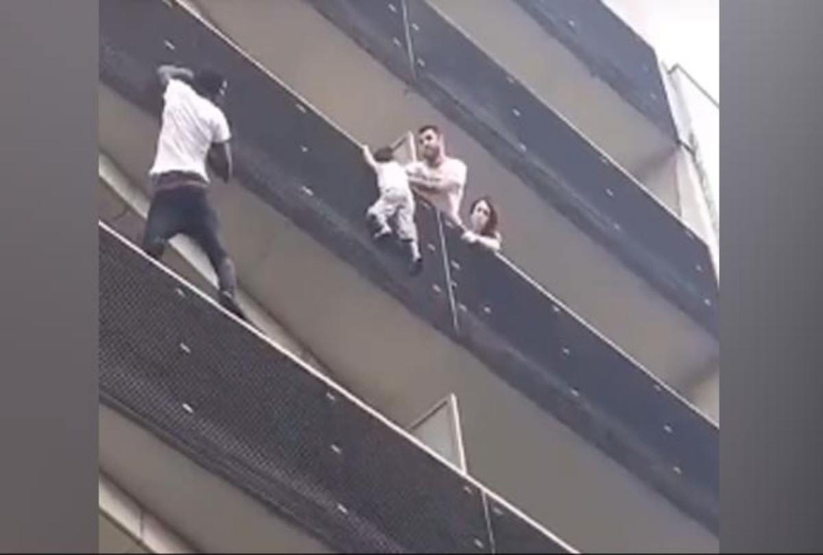 France praised Real Spiderman who saved childs life 