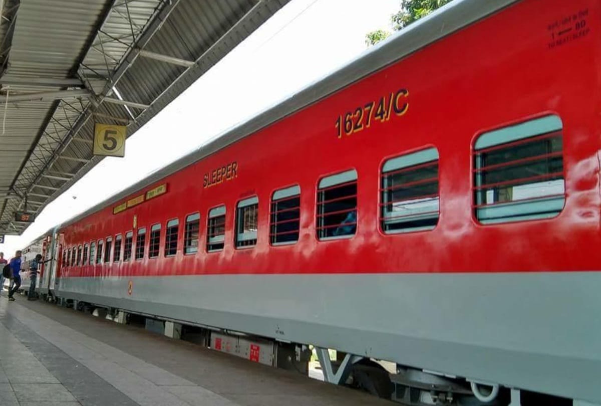 general passengers captured sleeper coach