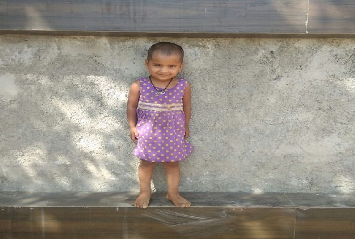 two year old girl died after being attacked by dogs in Modinagar of Ghaziabad