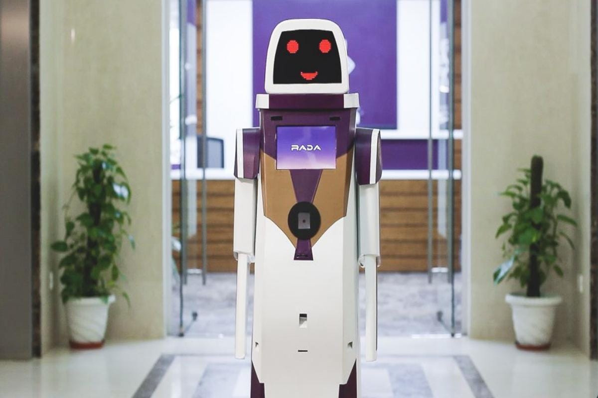 RADA, AI-powered robot designed to assist customers at airports by Vistara
