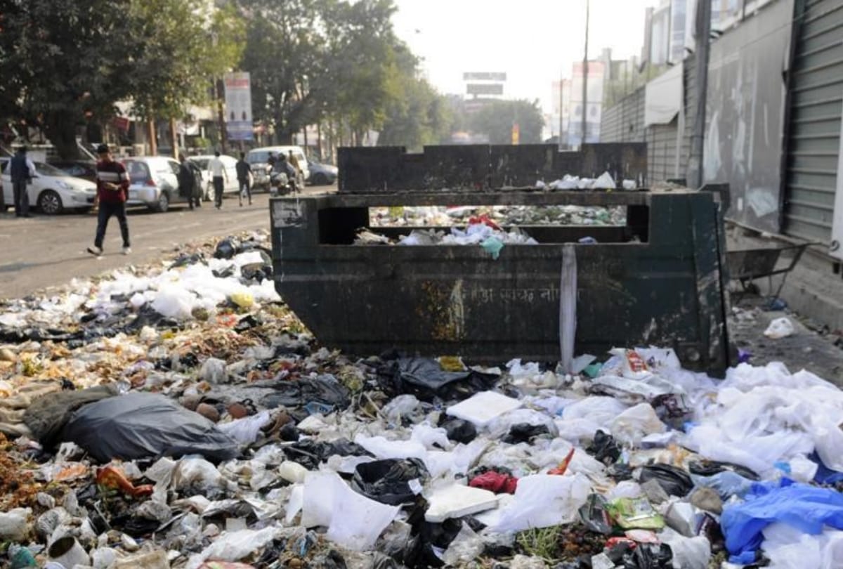 ngt says waste dumping at noida sector 54