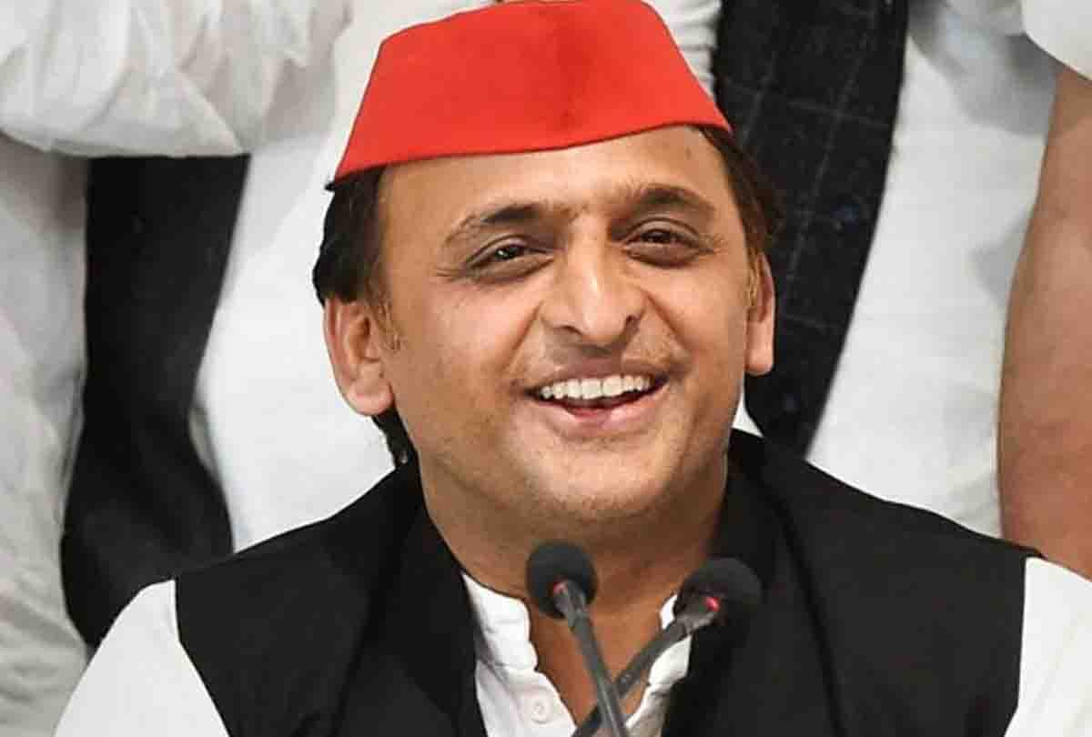 Akhilesh big statement about Shiksha Mitra