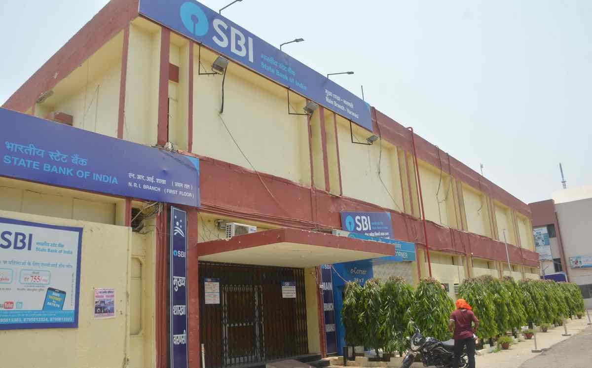 Bank employees on strike and bank close for two days
