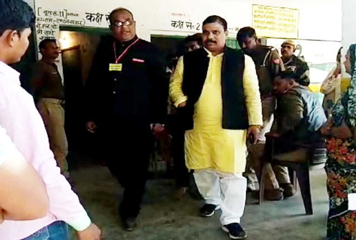 UP BJP MLA again threatened by unknown person on video call from Pakistan