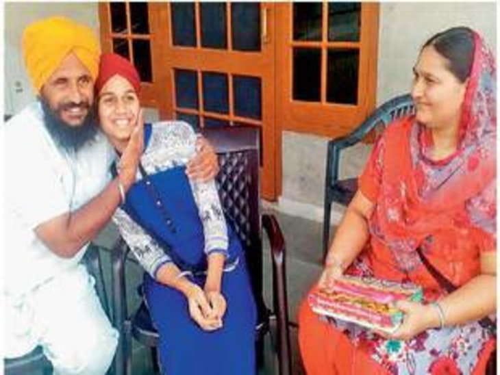 chandigarh, cbse 10th result topper taranpreet kaur formula to crack board exam
