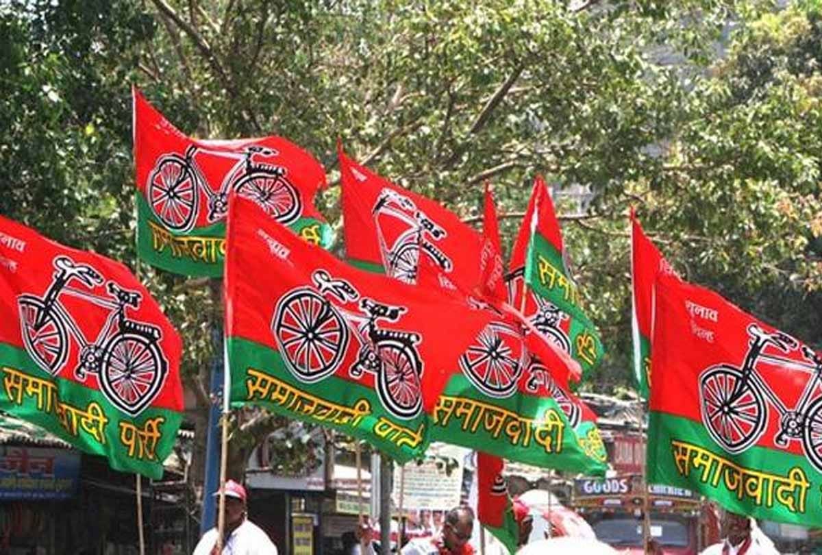 political move of samajwadi party to goodbye factionalism