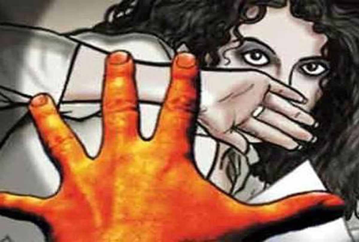 broke  head of girl in when she denied for reconciliation