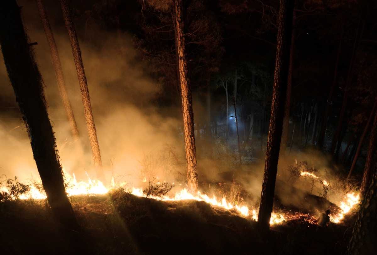 one more death due to forest fire in himachal and historic church reduced to ashes