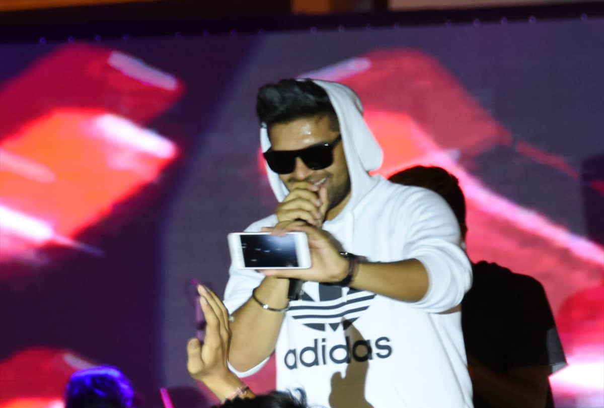 Singer guru randhawa Slow Motion fighting video on instagram is viral