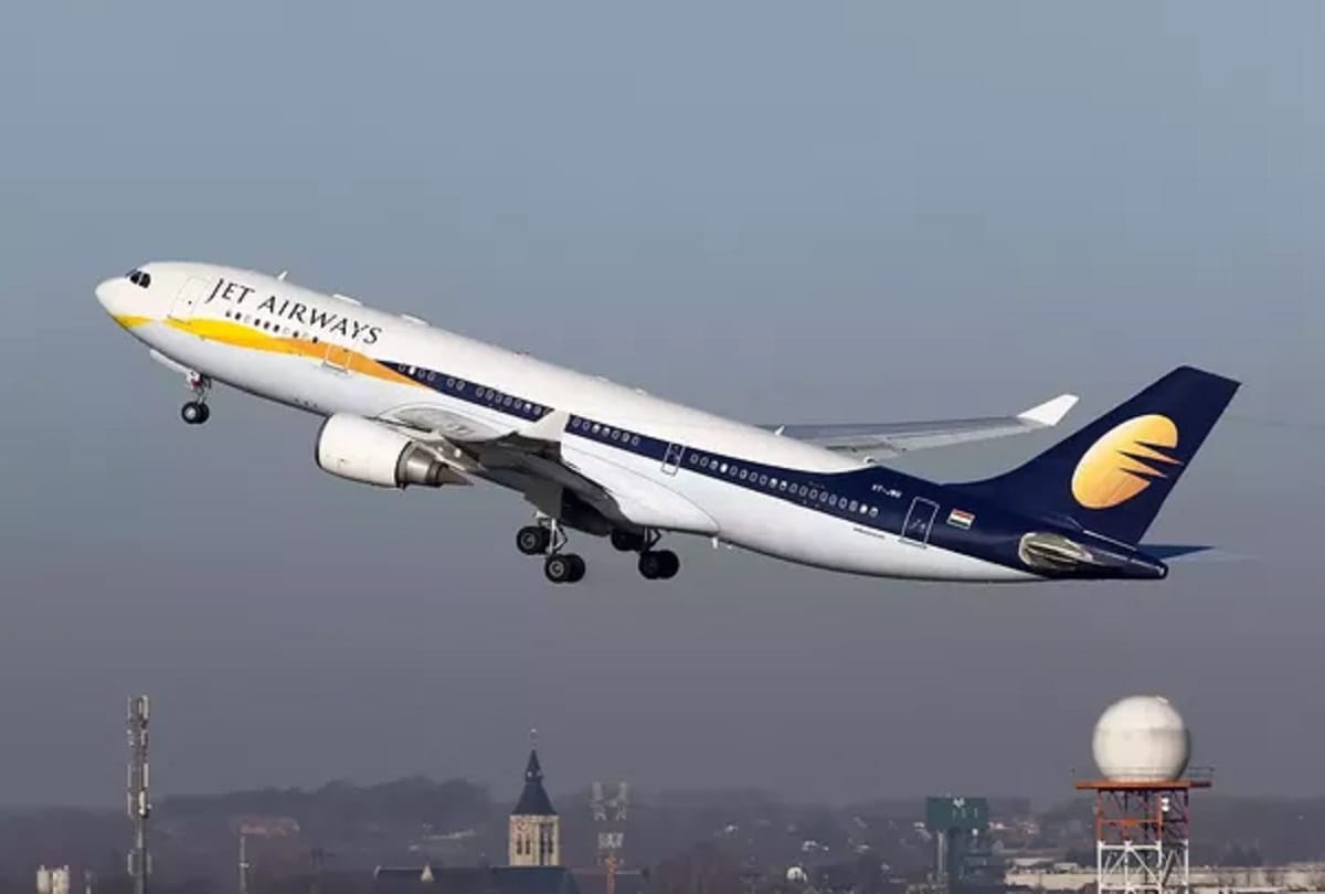 Passengers are facing problems due to the closure of low cost price of Jet Airways