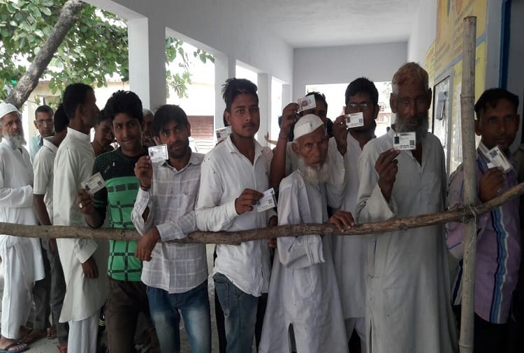 Kairana byelection: huge enthusiasm in voters, 22 percent voting till 9 pm, see photos