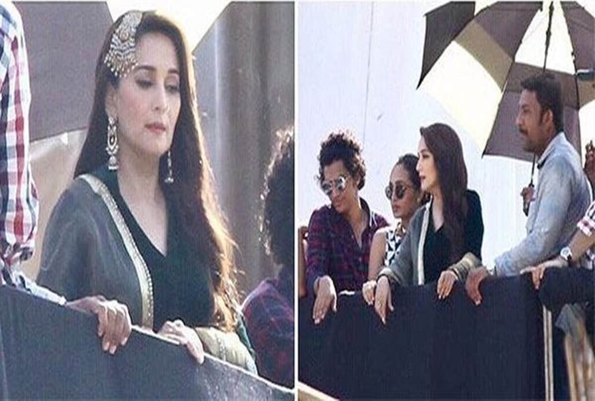 Madhuri dixit pictures on sets of kalank goes viral