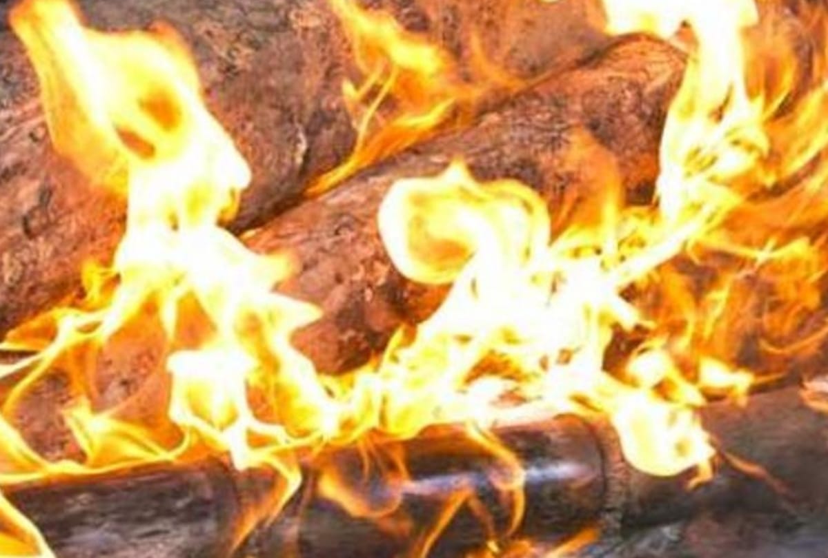 Jaipur: set fire rape victim alive, 70 percent body sorched daughter also succumbs to flames