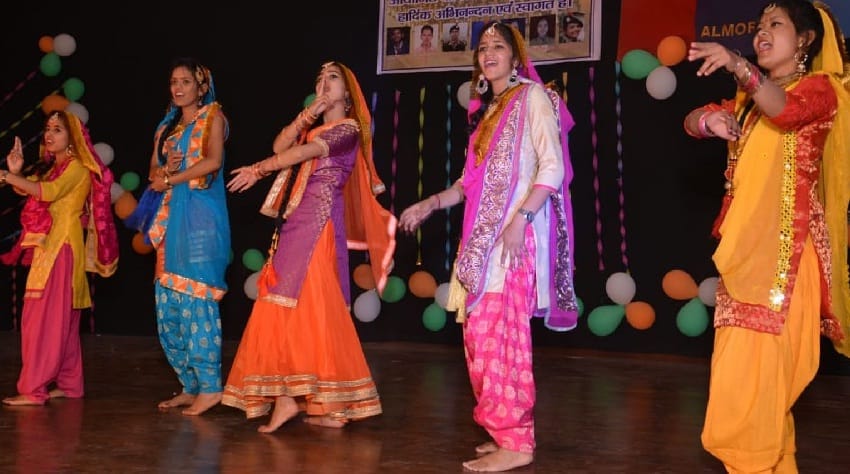 कैडेट देश सेवा के लिए तत्पर रहें : प्रो. पथनी