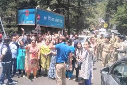 MC SHIMLA House BJP and congress councillors walkout