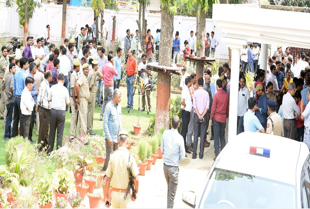 additional SP of ATS rajesh sahni suicide reason may be Issue of ISI agent arrest
