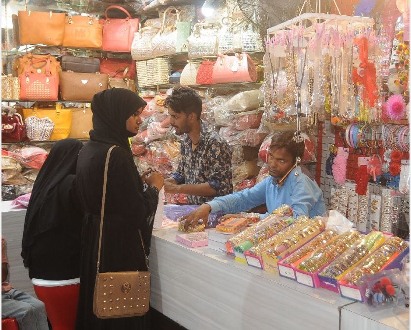 open shops in agra full night due to ramadan