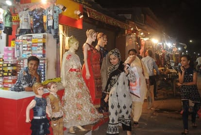 open shops in agra full night due to ramadan