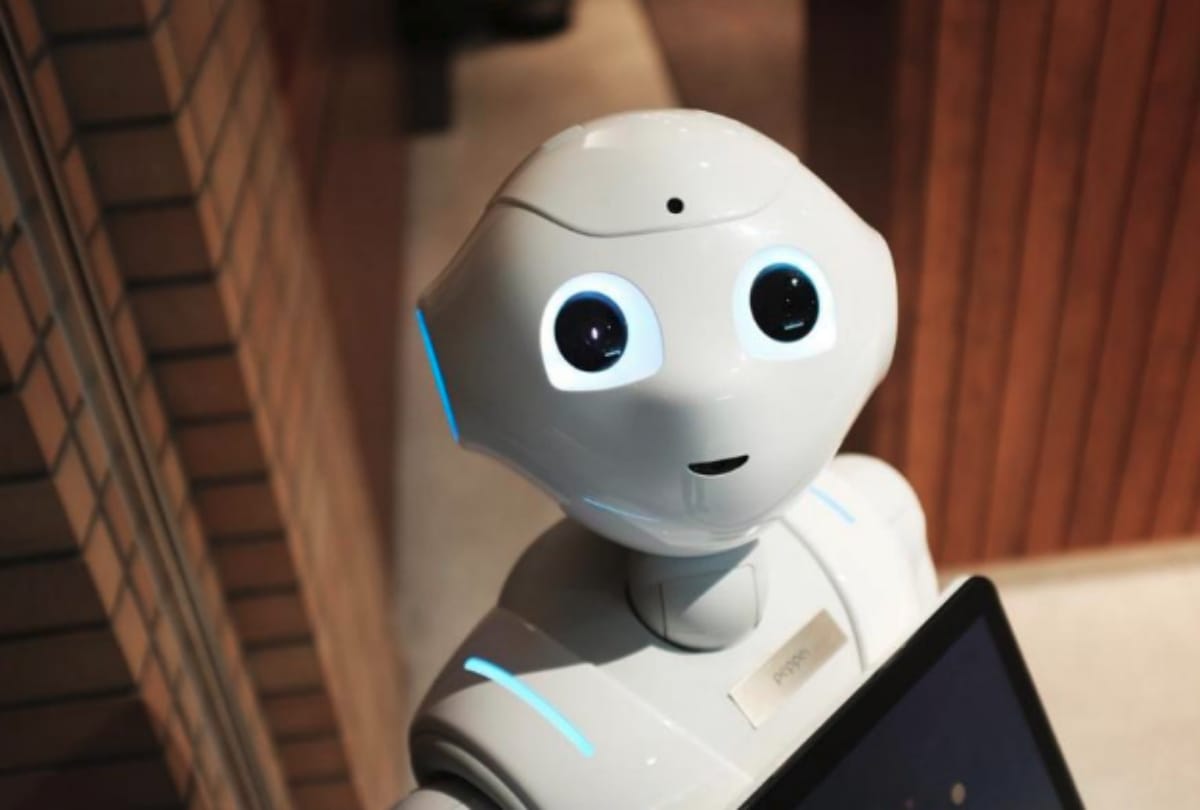 Robot will conduct operation in Safdarjung Hospital from next month in Delhi