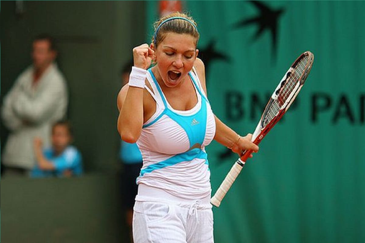Australian Open: Simona Halep beats Elise Mertens to reach quarter-finals