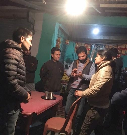 टैक्सी चालकों पर कार्रवाई से भड़के ऑपरेटर, नारेबाजी