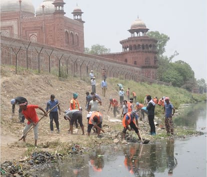 message will be given to remove plastic waste on environment day