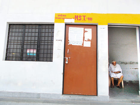 MST passenger hassles due to closure of office