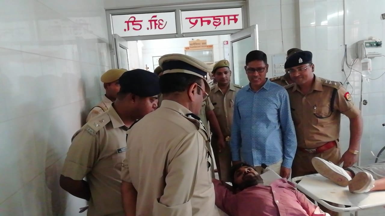 UP police encounter once again in azamgarh