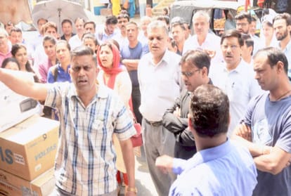 atms became cashless due to two day strike of bank employees