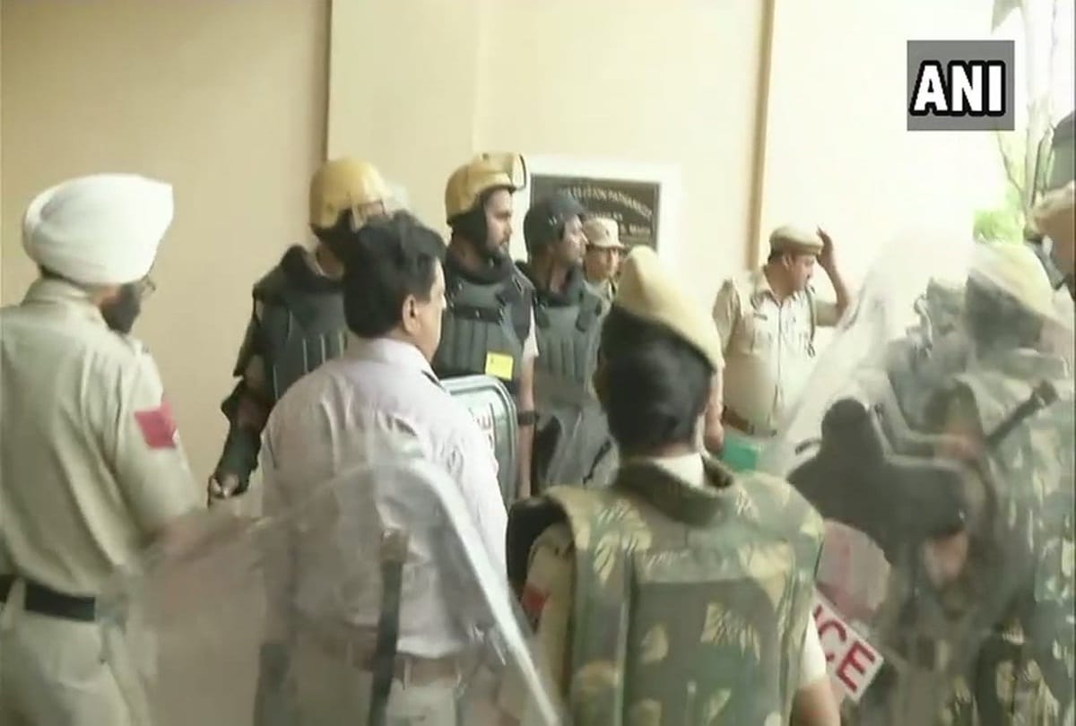 Kathua rape and murder case Eight accused presented in District & Sessions court of Pathankot 
