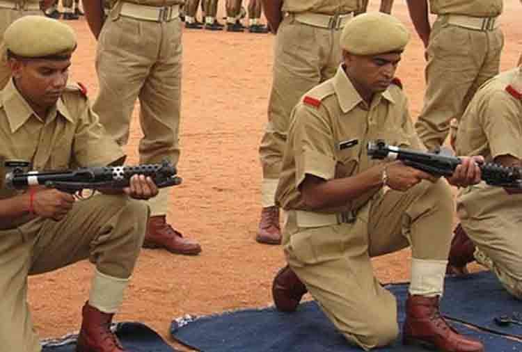 job for 8th passed in rajasthan police salary more than 15000
