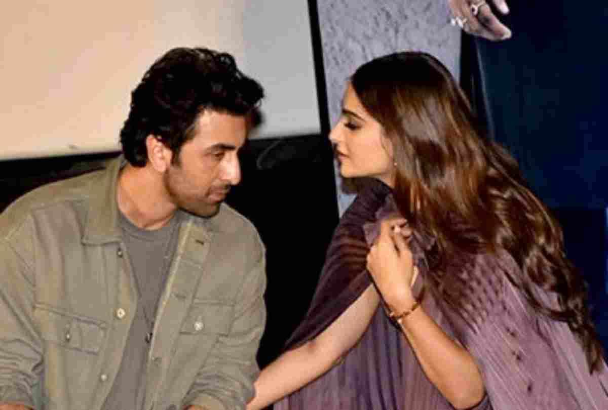 ranbir kapoor revealed about his girlfriends at sanju traler launch