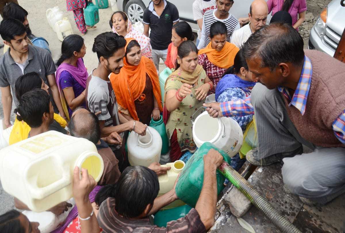 water crisis shimla protests and chakka jam for water in shimla city