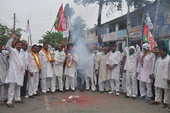 crackering at win in bypoll