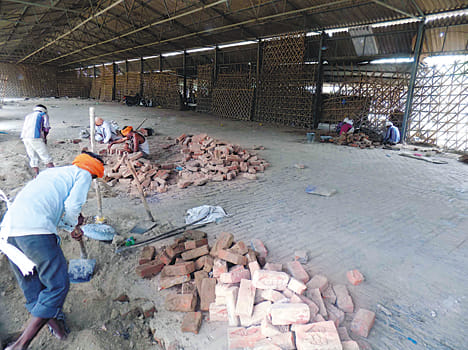 FCI's warehouse, now stocking at the Mandi platforms