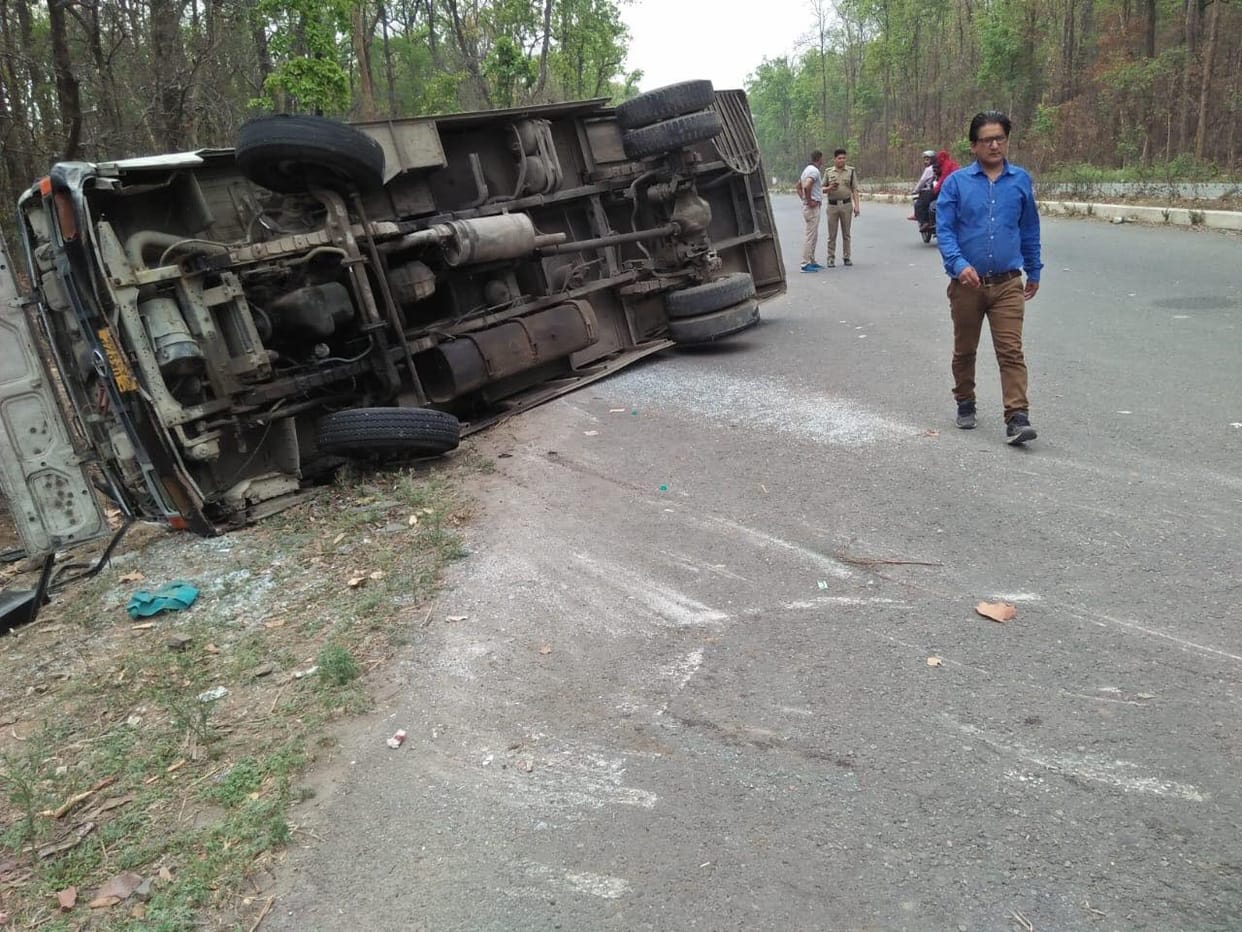 roadways bus accident in doiwala