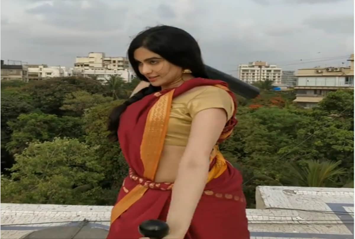 adah sharma exercise video goes viral