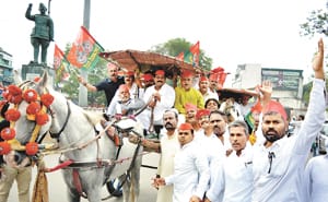 SP's performance against price hike of petrol and diesel