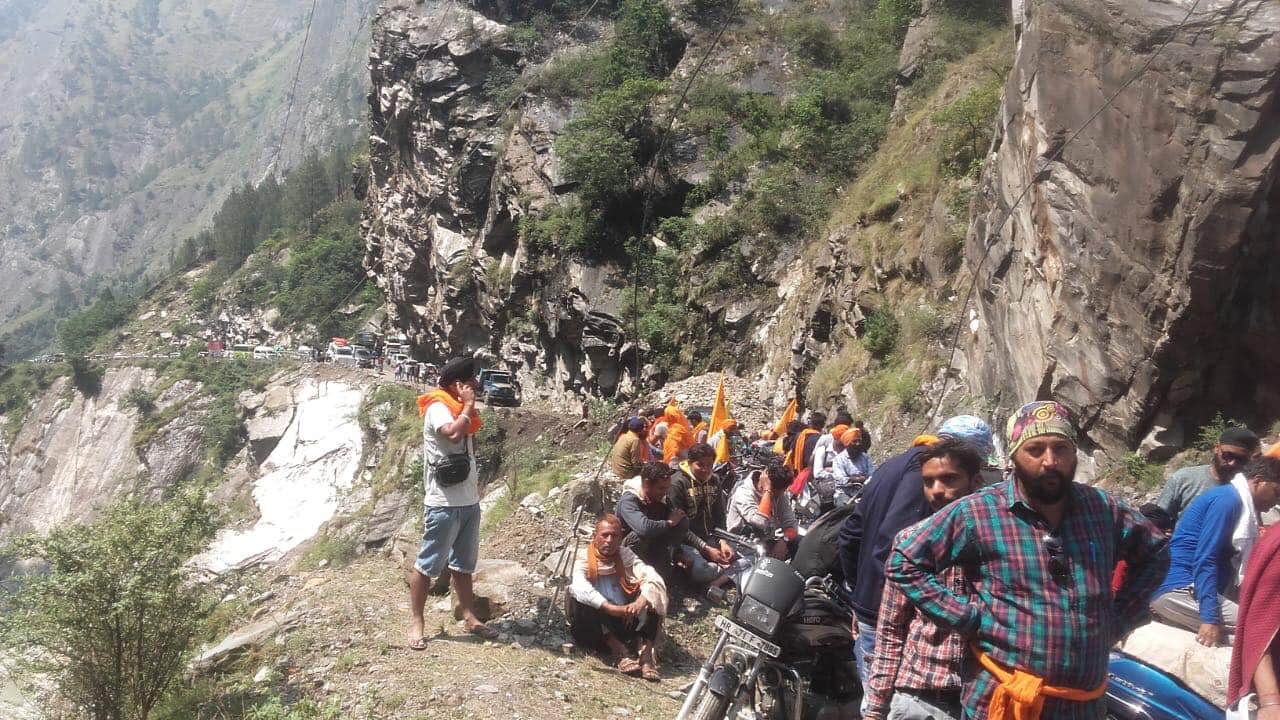 landslide in badrinath highway photos