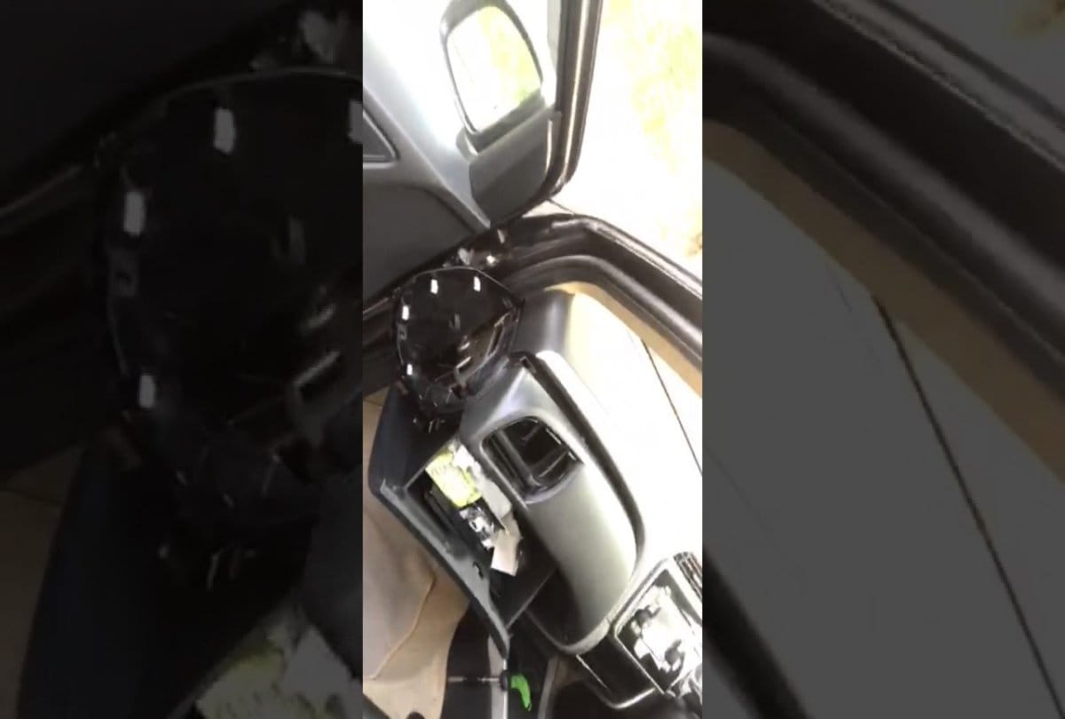 Do not keep these things in the car in summer season