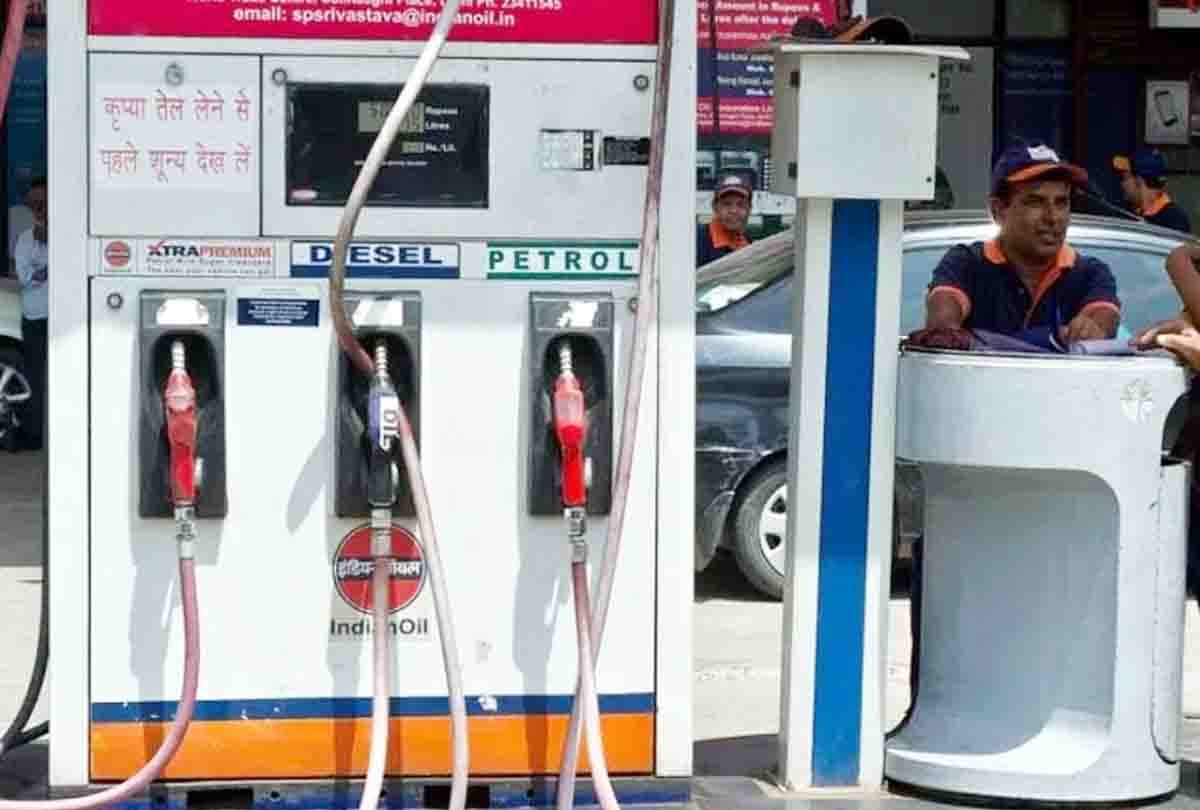 Stay alert on petrol pump