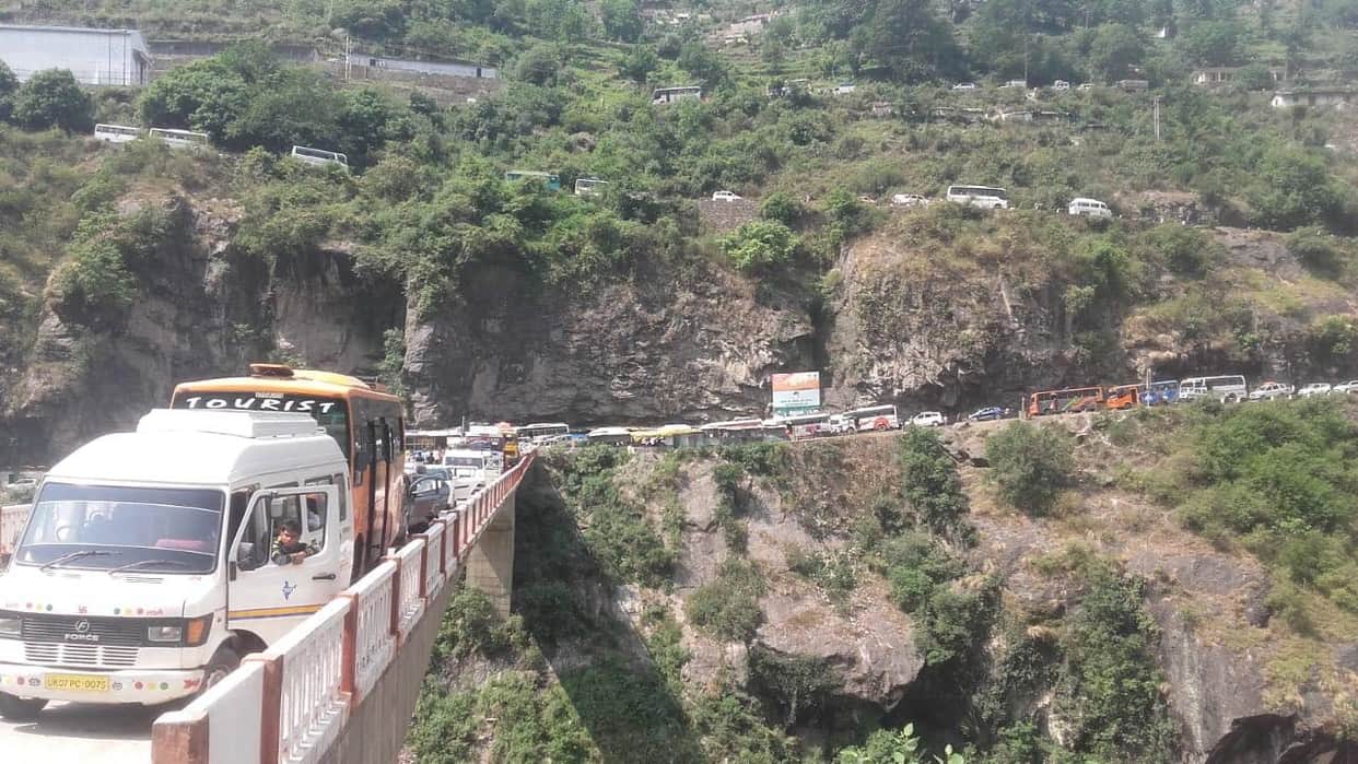 landslide in badrinath highway photos