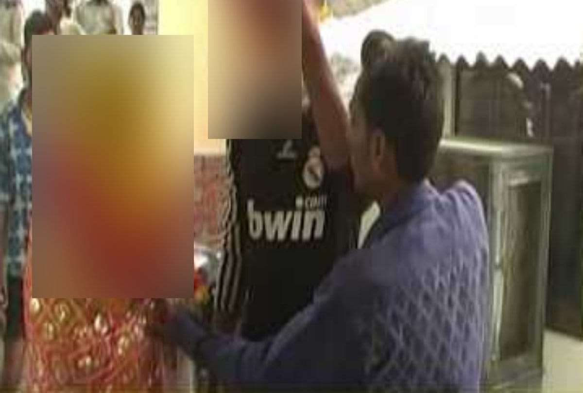 A Man helps wife get married with boyfriend at Kanpur