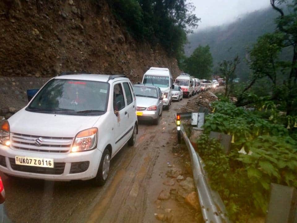 Kedarnath Highway blocked after landslide and Heavy rain in uttarakhand