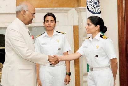 president of india ramnath kovind met crew of INSV Tarini in delhi