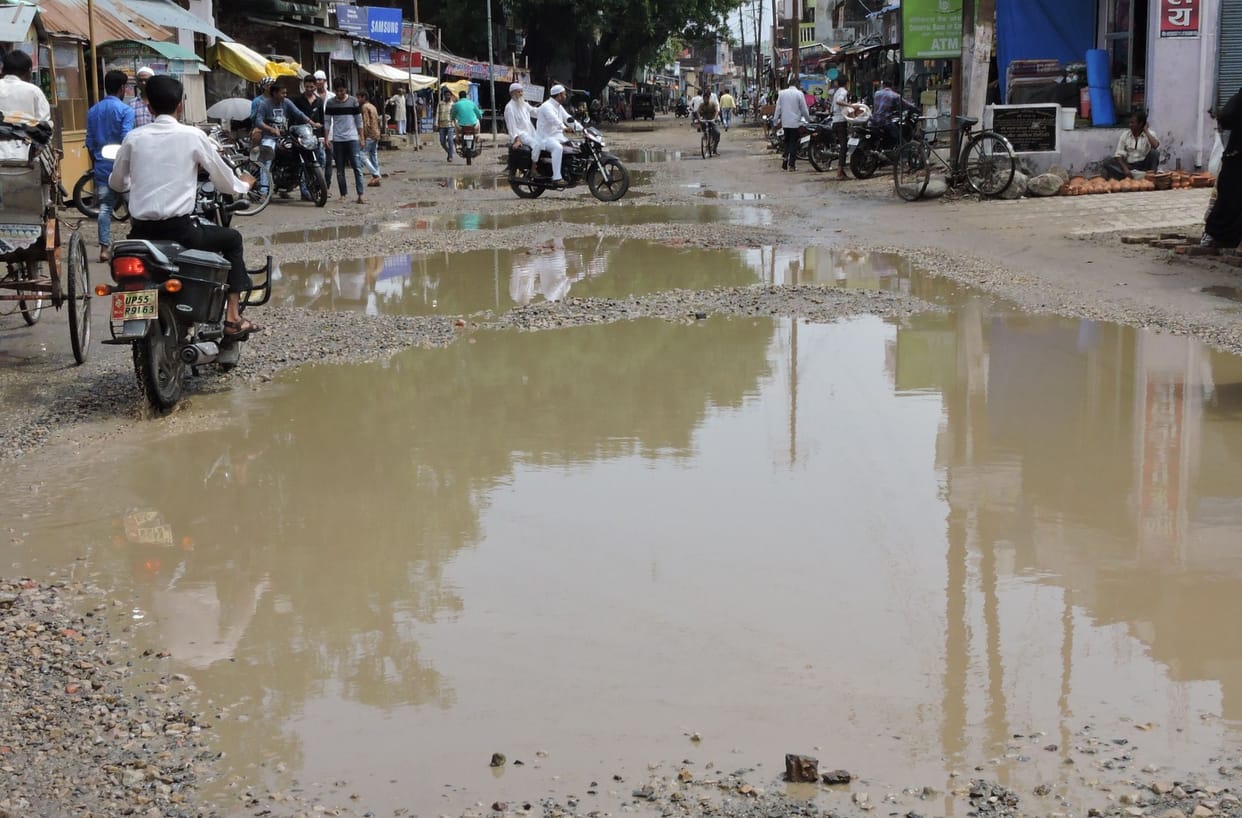 बारिश से हाईवे पर भरा पानी