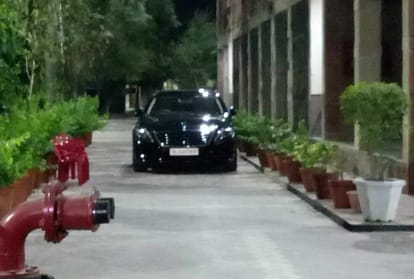 mulayam singh yadav vacant his government bangalow 