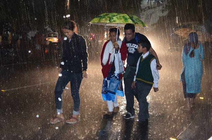प्री मानसून के बरसे बदरा