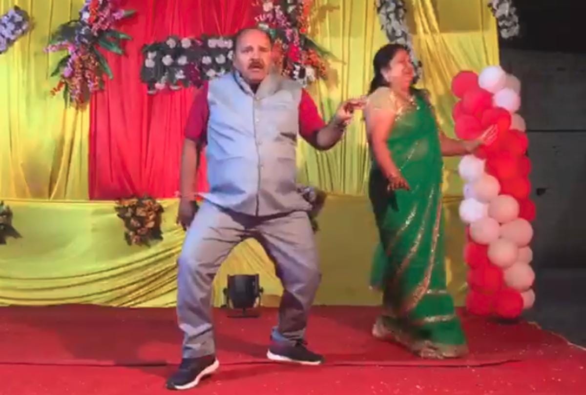 dancing uncle sanjeev srivastava profile video viral
