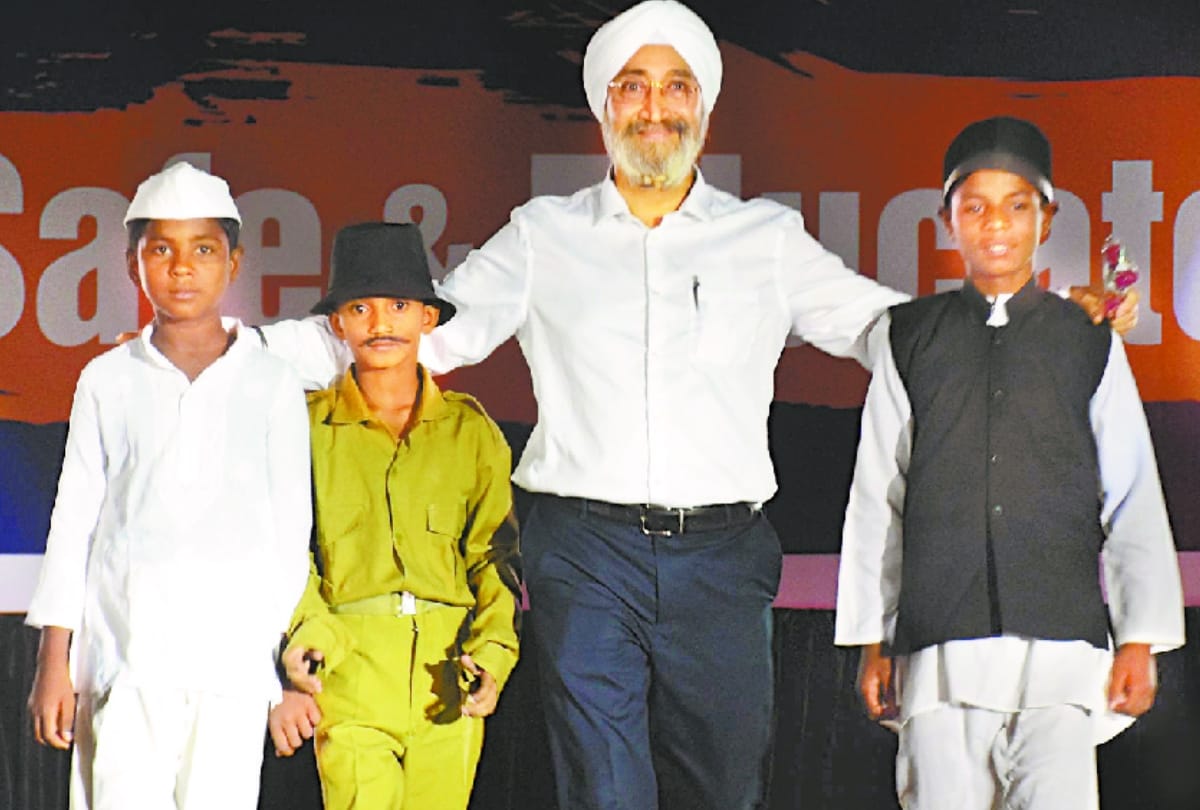 ramp walk of ias officers in lucknow